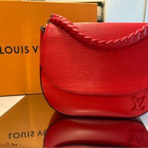 Louis Vuitton Vibrant Red Shoulder Bag, Luna Epi Coquelicot